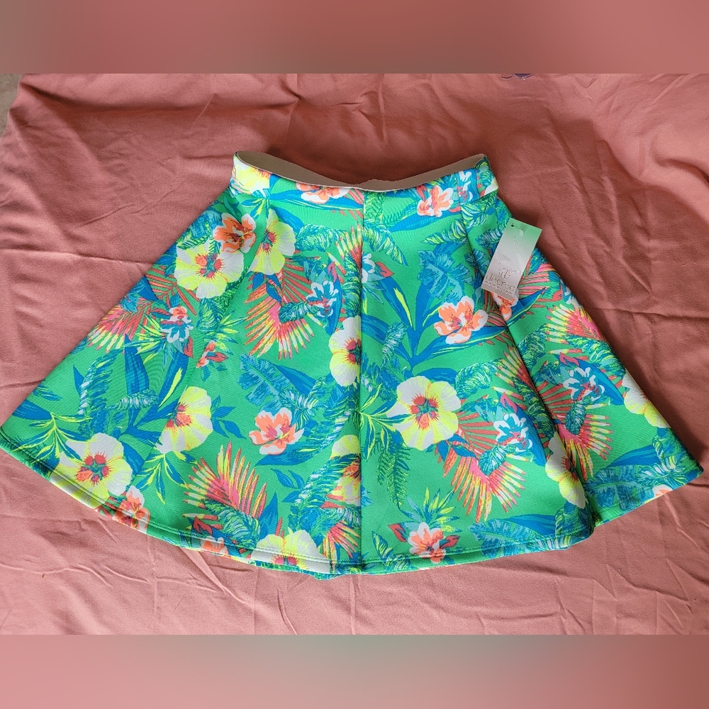 NWT Decree tropical skirt girls sz Small